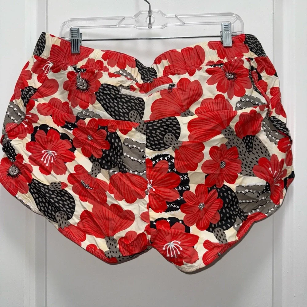 NWOT The North Face Floral Shorts
